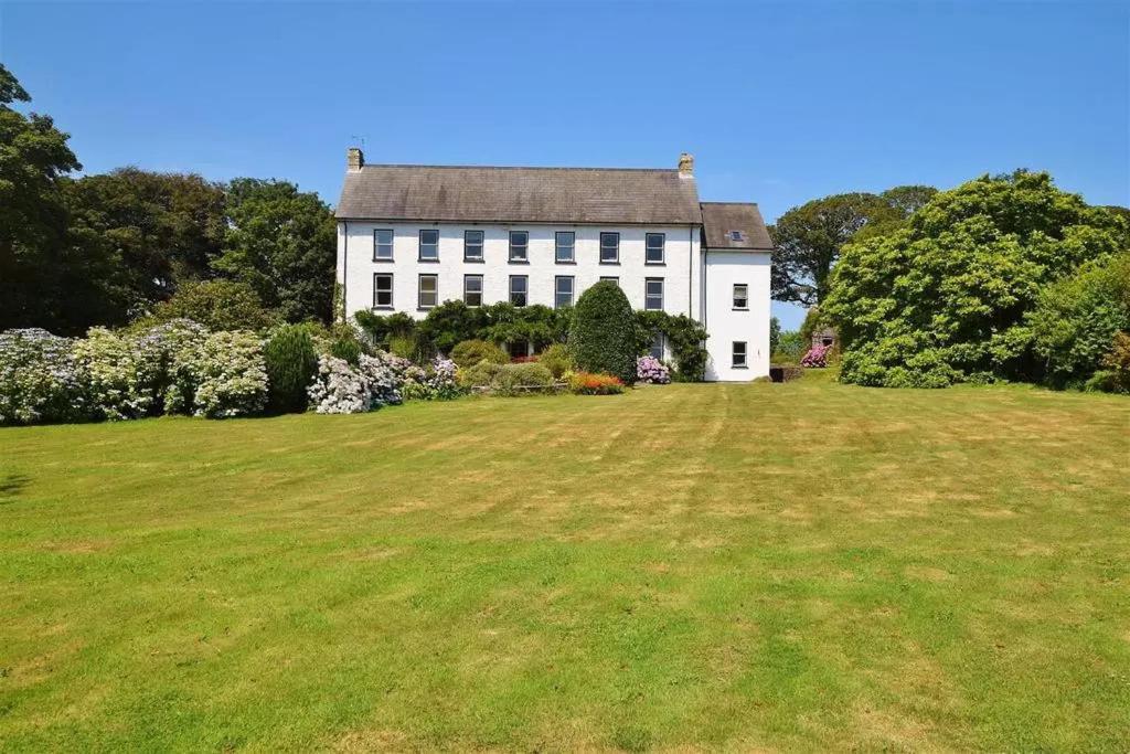 Cuffern Manor Guest House Roch Exterior foto